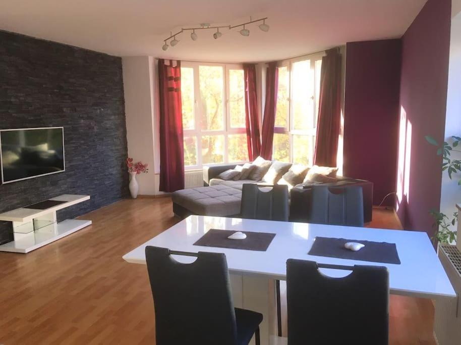 4 Zimmer Wohnung Mit 6 Betten Nahe Hamburg Glinde  Esterno foto