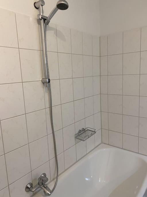 4 Zimmer Wohnung Mit 6 Betten Nahe Hamburg Glinde  Esterno foto